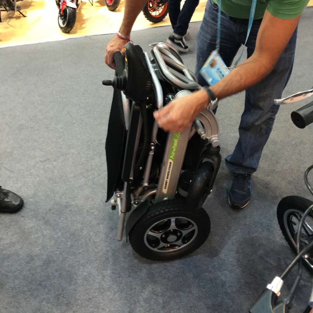 folding smart electric wheelchair