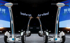 Questo implicava che Airwheel ha iniziato a impostare i piedi sulla strada giusta verso la fama e successo.