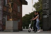 Держитесь подальше от городского болезнь с Airwheel электрический скутер самобалансирующееся